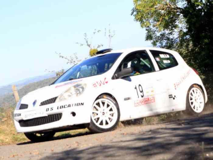 BY DS-LOC ~ Loue 3 CLIO R3 access 1