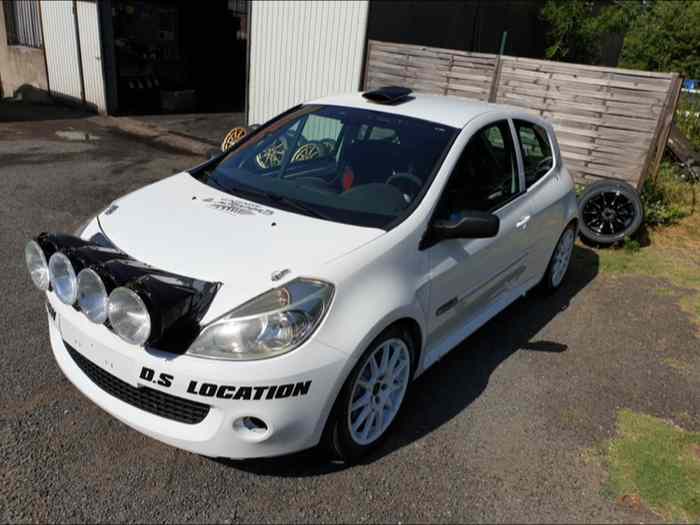 BY DS-LOC ~ Loue 3 CLIO R3 access 3