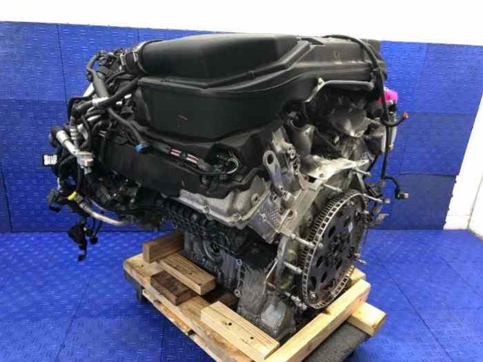 BMW 70950A G12 4.4L Engine