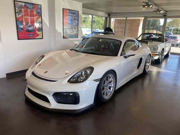 Porsche Cayman GT4 ClubSport 0
