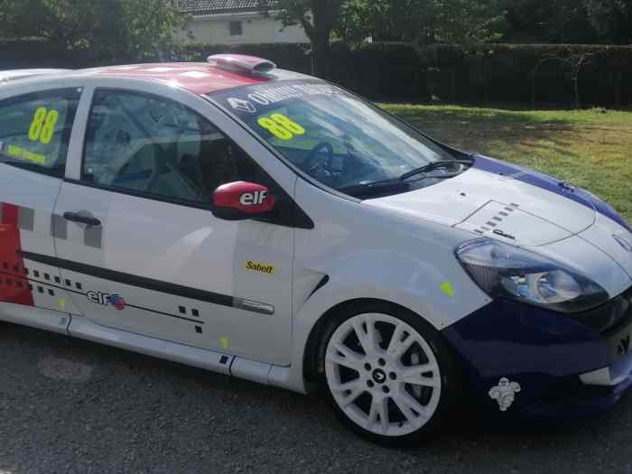 Clio 3 cup x85 2009