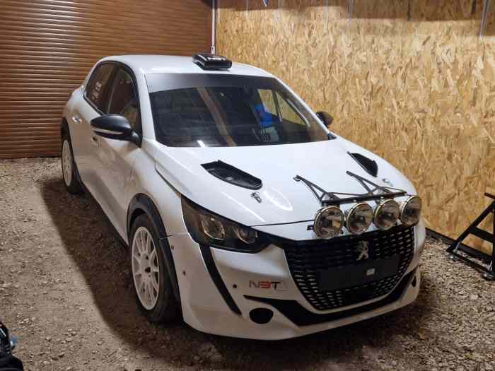 PEUGEOT 208 RALLY 4 83000€ HT 1