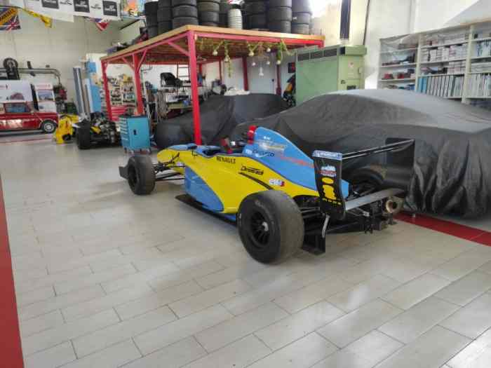 Formule Renault FR2.0 Caparo 1