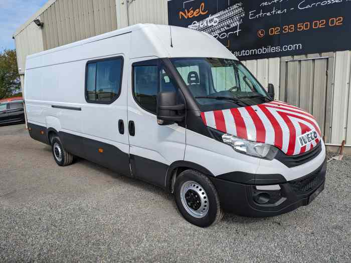 IVECO DAILY 3.0 150ch DOUBLE CABINE 6 places BVM6 0