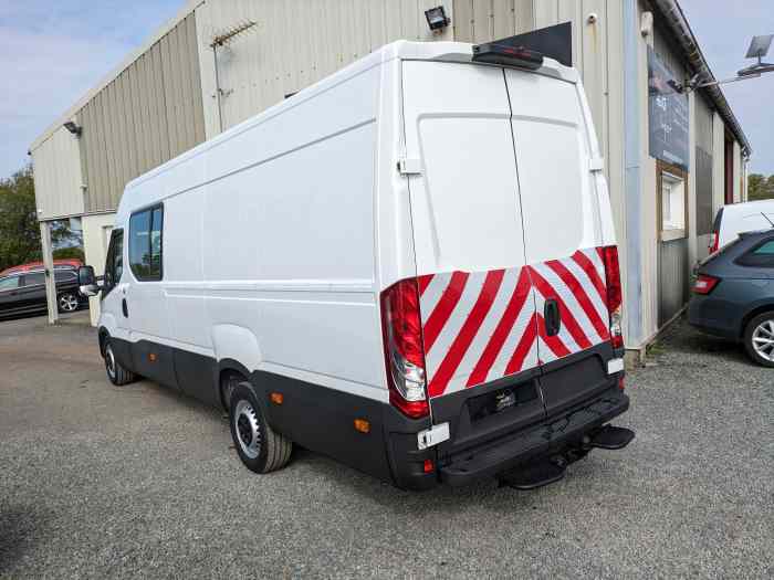 IVECO DAILY 3.0 150ch DOUBLE CABINE 6 places BVM6 2