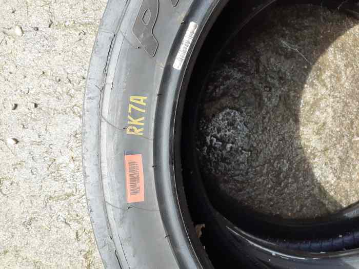 Pneus Pirelli RK7A 205 45-17