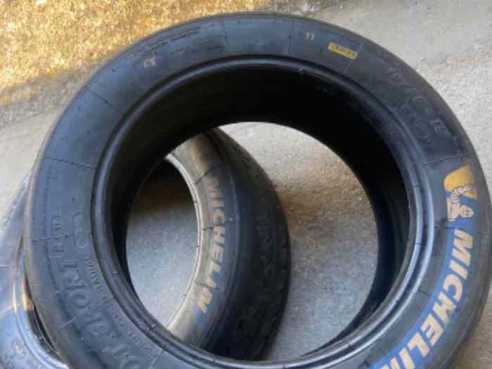 2 pneus Michelin R11 15 pouces