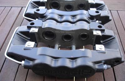 ETRIERS AP RACING 6 PISTONS CP5555 3