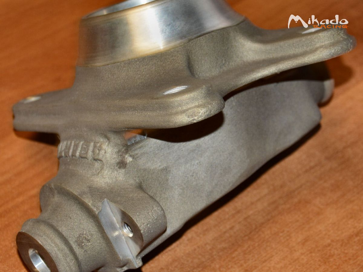 Magnesium front uprights for Abarth – photo 6 sur 6