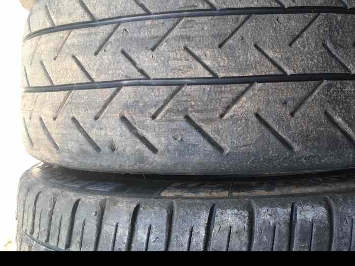 Pneus Michelin N01 et TE00 17 pouces 0