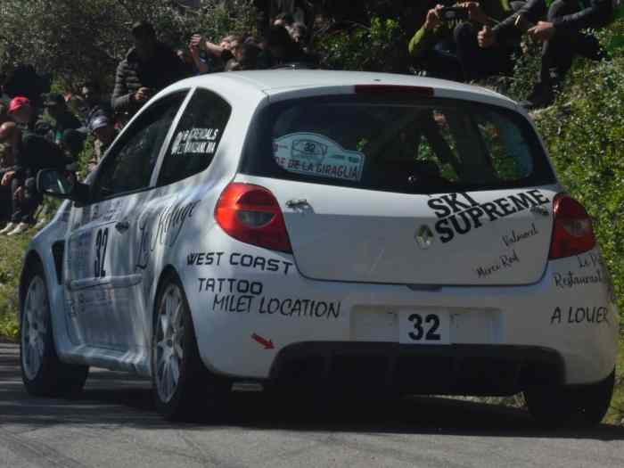 LOUE 3 CLIO R3 2