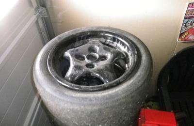 Pneus slicks et jantes 1