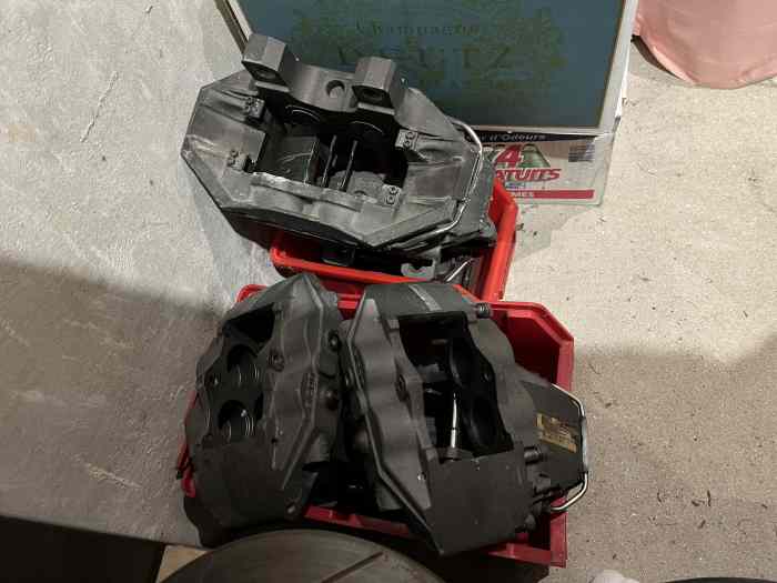 ETRIER HS SAXO CHALLENGE ALCON 206 VOLANT HS OU INCOMPLET 1