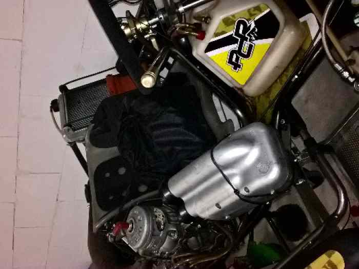 Karting KZ10B usine + chassis service course 3