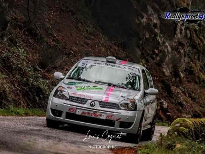 R2S location loue Clio ragnotti Maxi N...