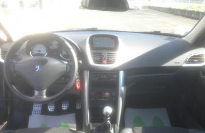 Peugeot 207 sportium hdi 115 3p - 7 990 € 2