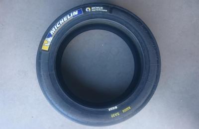 Lot Pneus Michelin 19/62/17 neufs SA00, SA20, SA30 0