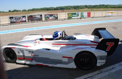 voiture de circuit de marque Berry 0