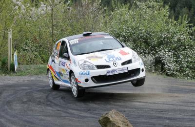 RALLY SERVICE RACING loue ses CLIO   R3 MAX 0