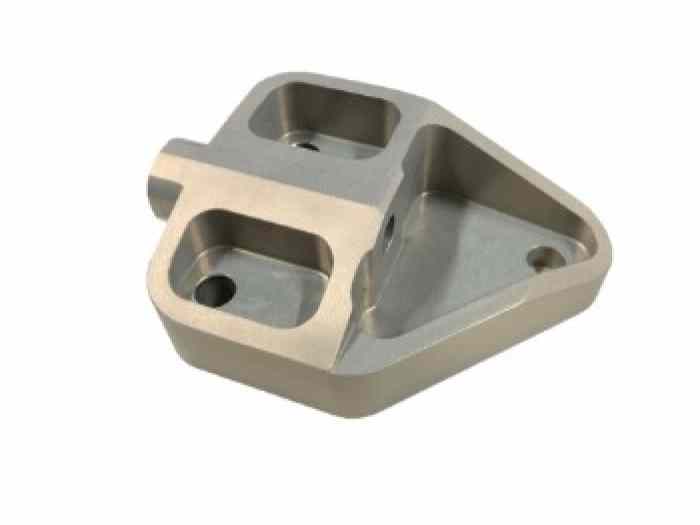 Support alternateur Clio grA 0