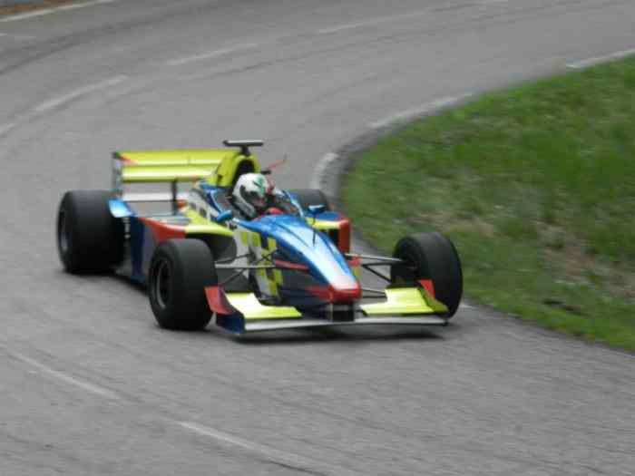F3000 LOLA B99/50 2