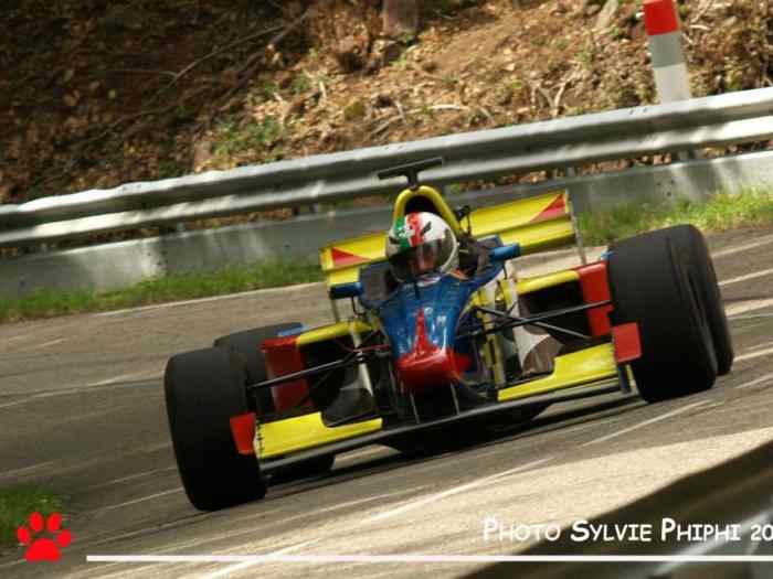 F3000 LOLA B99/50 3