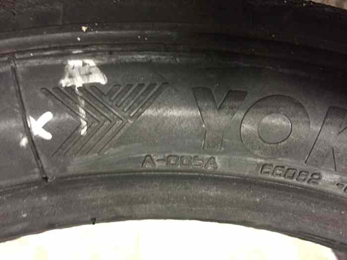 4 Pneus Slicks Circuit YOKOHAMA A005 240 640 17 3