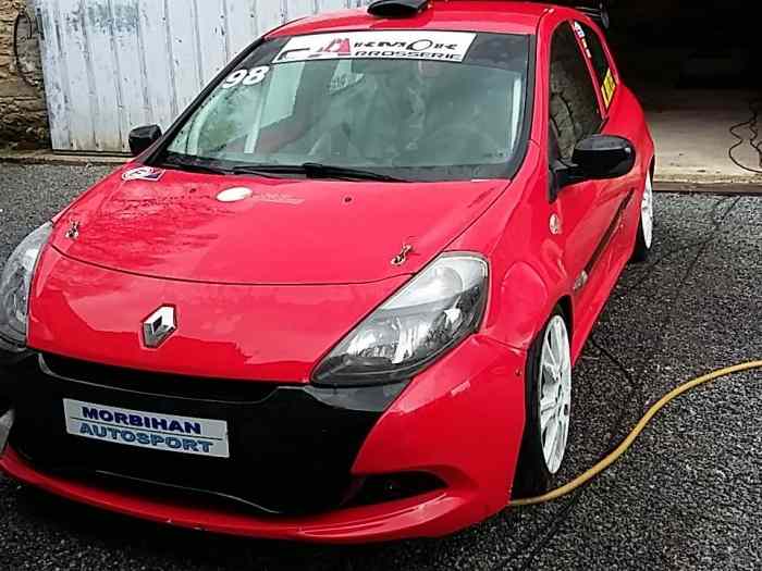 A vendre RENAULT CLIO III CUP 1