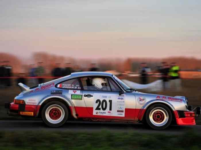 PORSCHE 911 GR4 Rallye 1