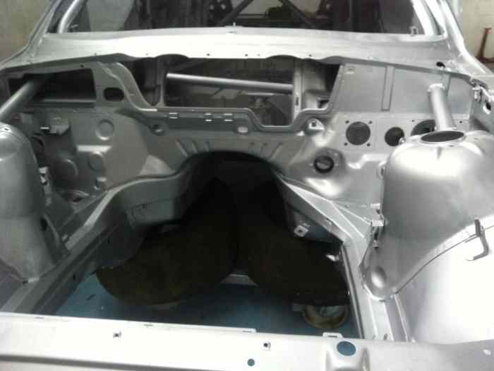 CAISSE COURSE BMW M3 AVEC CARTE GRISE 4