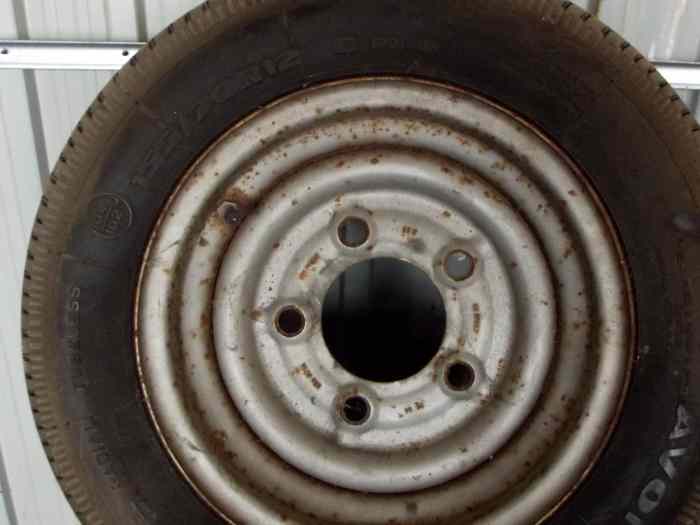 Pneus diverse neufs + amortisseur sachs 4