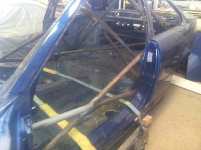 CAISSE COURSE BMW M3 AVEC CARTE GRISE 2