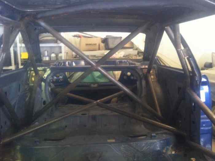 CAISSE COURSE BMW M3 AVEC CARTE GRISE 1