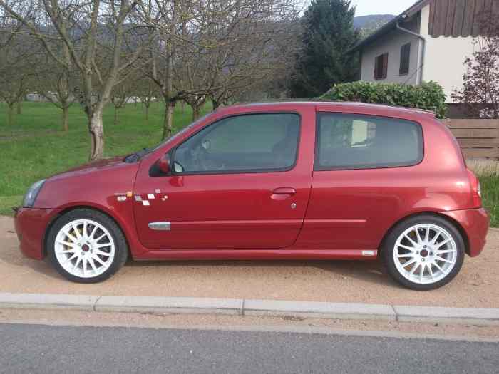 Renault Clio 2 rs phase2 0