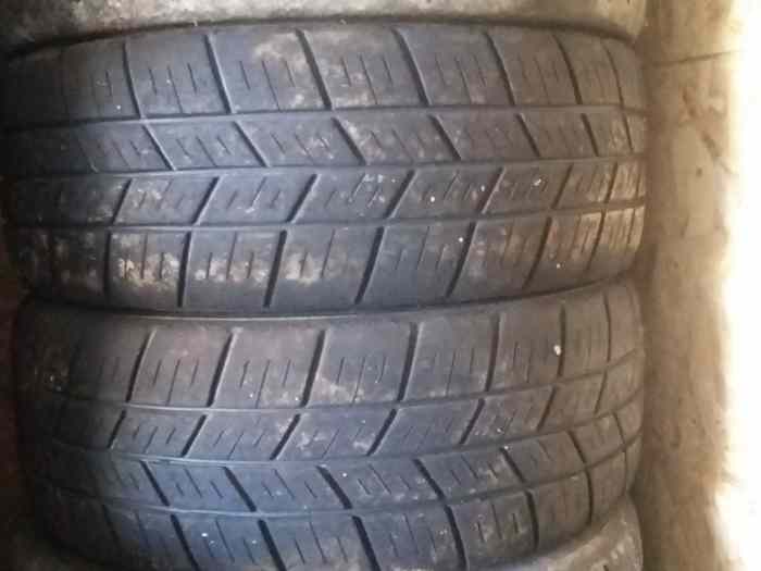 lots de pneus 14 et jantes saxo toulouse + 106 s16 3