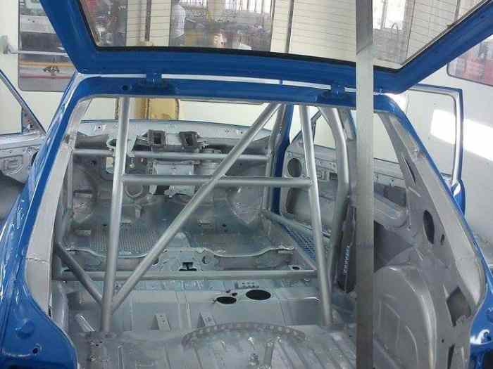 Peugeot 205 Gti 1984 f2.13 VENDUE 5