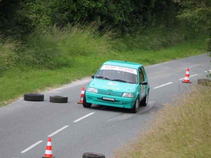 Peugeot 205 GTi Rallye Slalom prête à courir 3