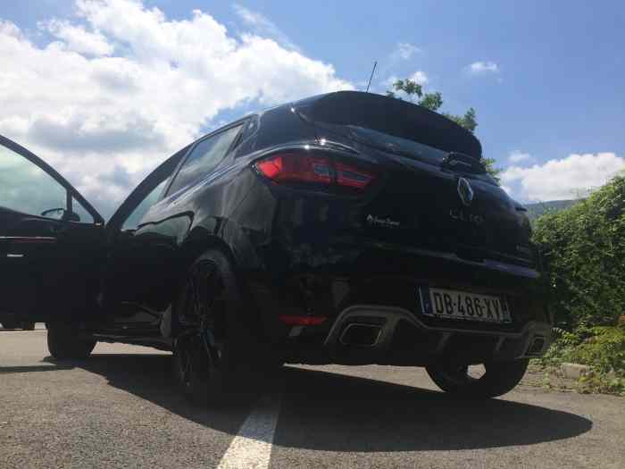 Clio IV RS Full Option Chassis Cup 3