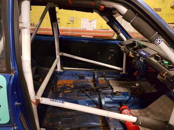 Caisse de 205 avec passeport f200 et CG 3