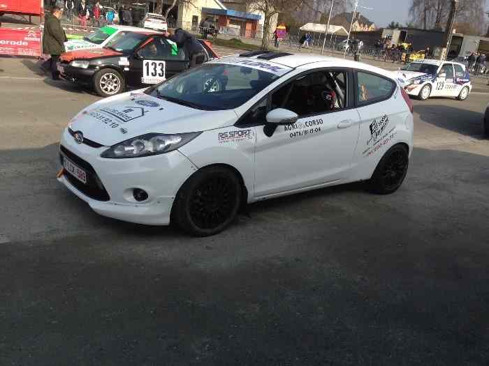 A VENDRE FORD FIESTA R2 3