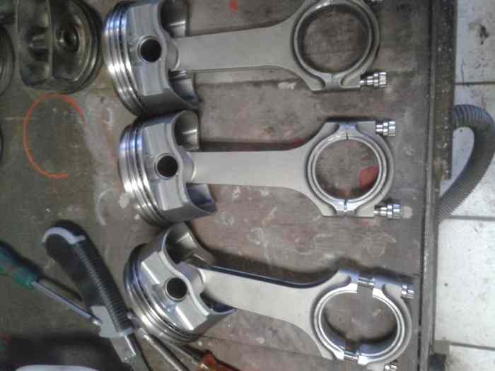 pièces pour BMW M3 E30 0