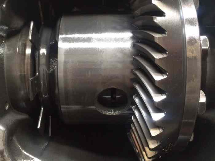 J´ACHÈTE différentiel à glissement limité pour BMW E30 / 36 petit boîtier, 168 mm.