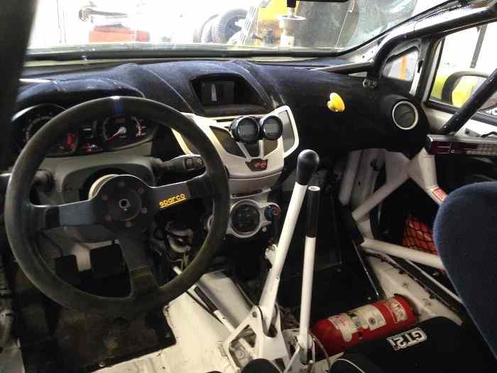 A VENDRE FORD FIESTA R2 4