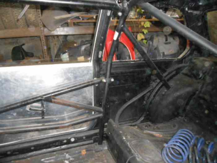 caisse arceautée BMW E21 CIRCUIT conduite à droite 0