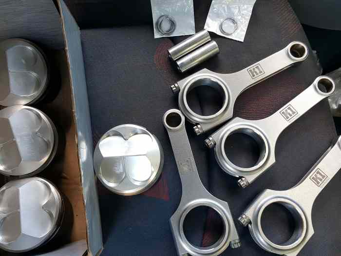 Pistons forgés moteur PSA TU5J4/JP4+ Bielles forgés