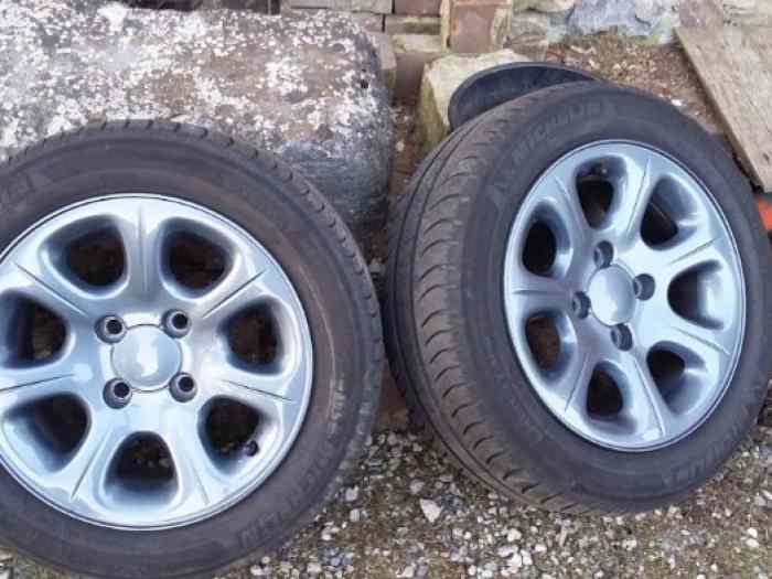 4 jantes saxo vts anthracite avec pneus 2