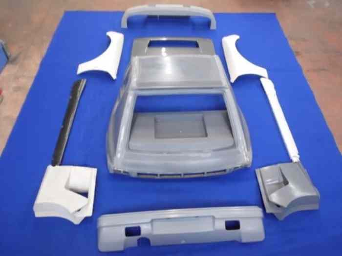KIT CARROSSERIE PEUGEOT 205 T16 SERIE 200 2