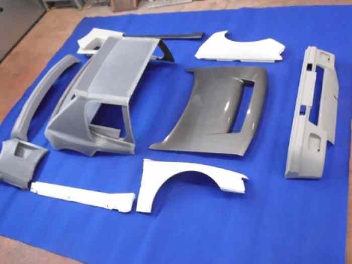 KIT CARROSSERIE PEUGEOT 205 T16 SERIE 200 4