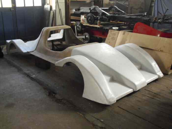 MOULES et carrosserie polyester Barquette 0