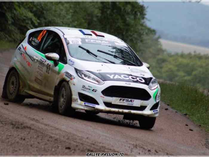 Revo 6 loue pour championnat de France Junior 2018 Ford Fiesta R2T 3